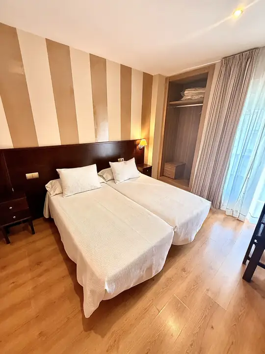 Habitación doble con dos camas